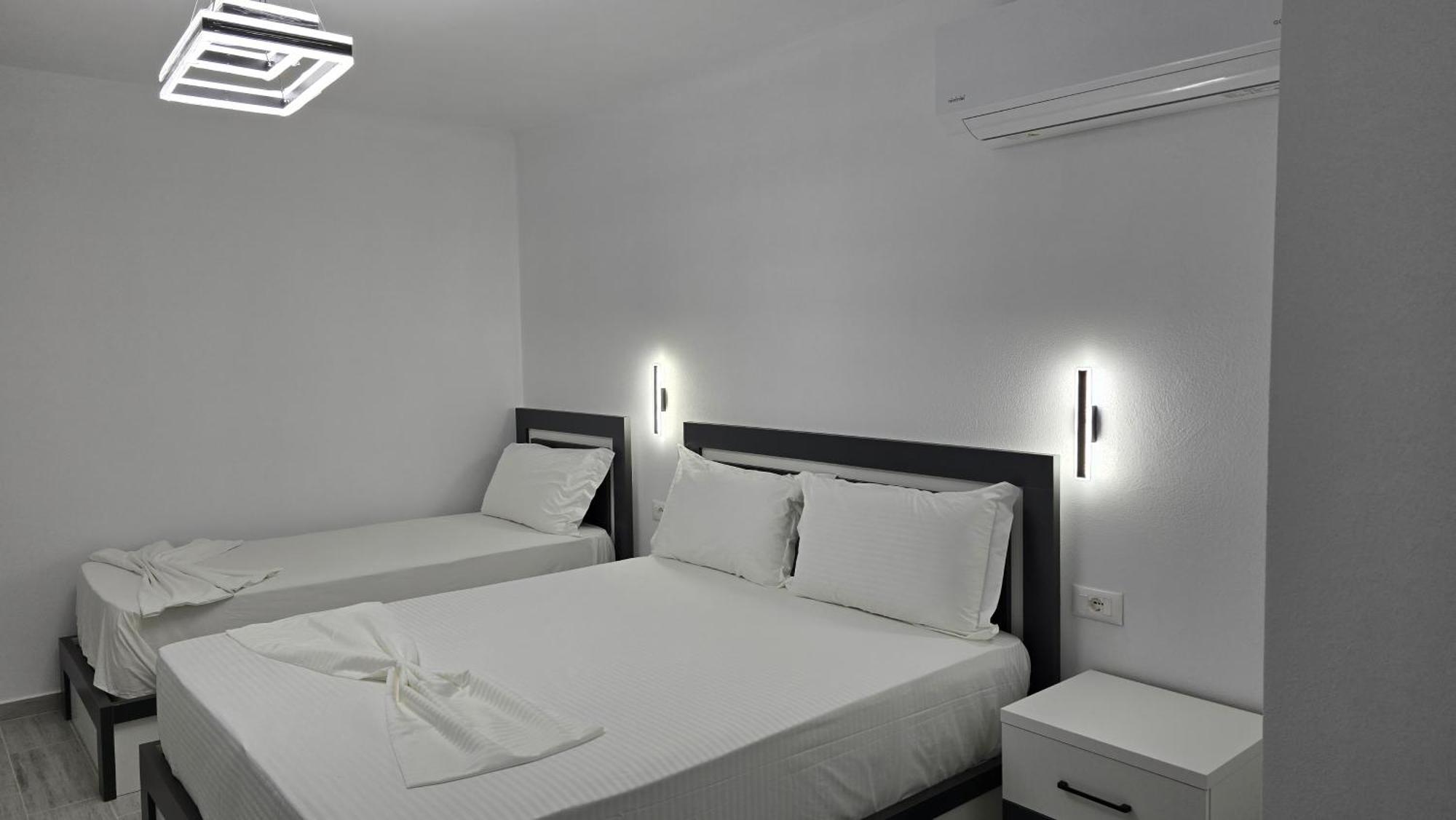 Guest House Pogradeci المظهر الخارجي الصورة