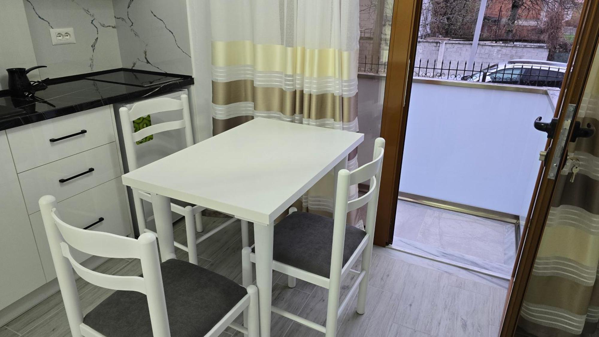 Guest House Pogradeci المظهر الخارجي الصورة